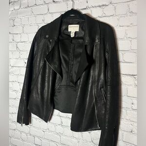 Women's Sleek Black Leather Jacket